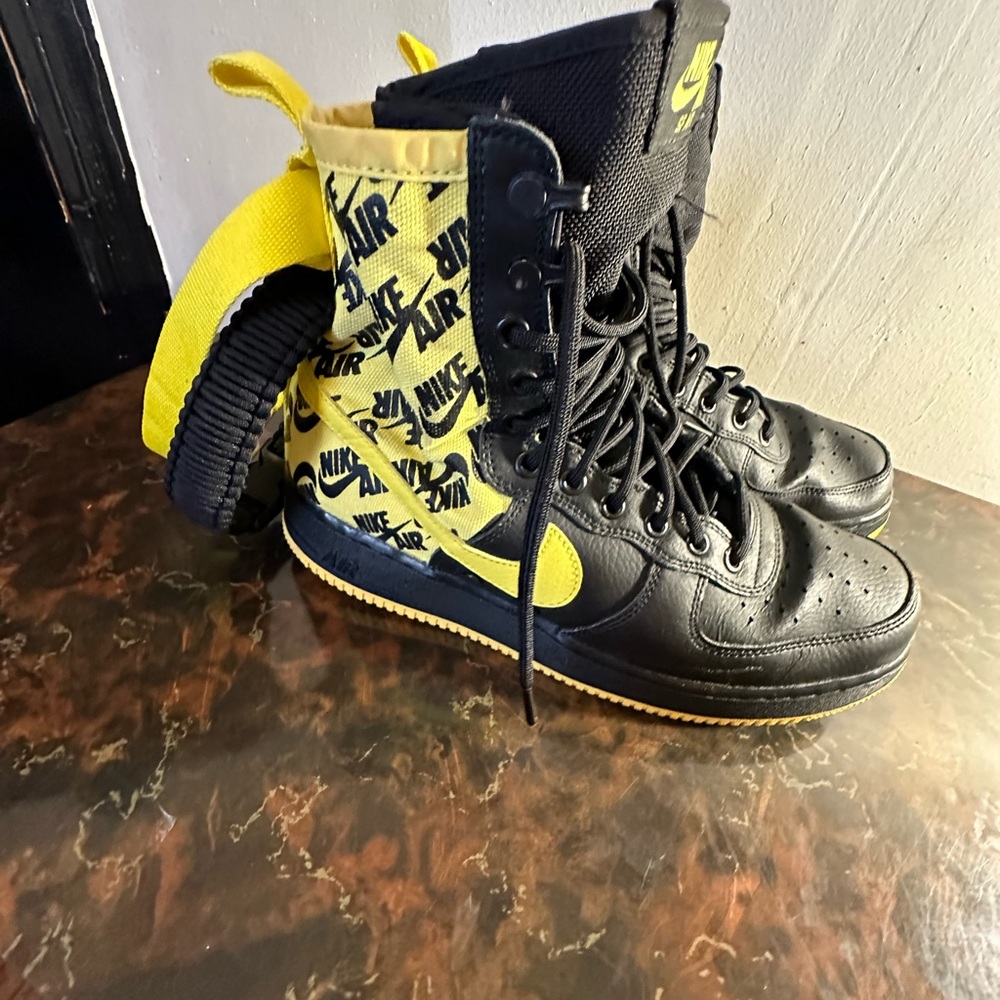 Af1 boot